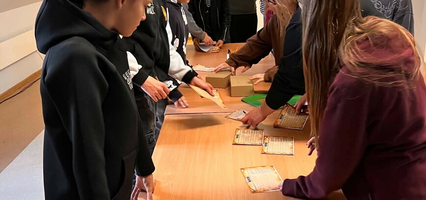 Kražių M. K. Sarbievijaus kultūros centras pristato naują interaktyvią edukaciją „Vytauto kalno slėpiniai“