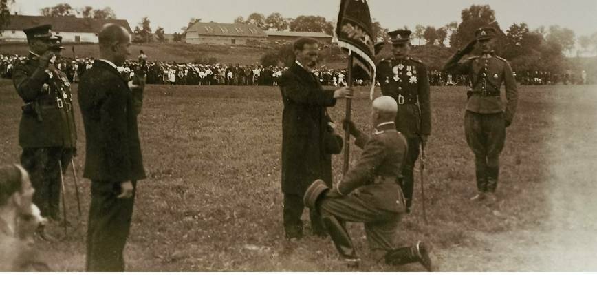 Senųjų nuotraukų paroda „Valstybinių švenčių minėjimas Kelmėje tarpukario metais“